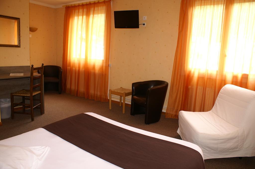 Hotel Celeste Bagnères-de-Luchon Стая снимка